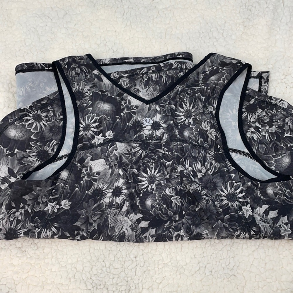LULULEMON Black & White Floral Top